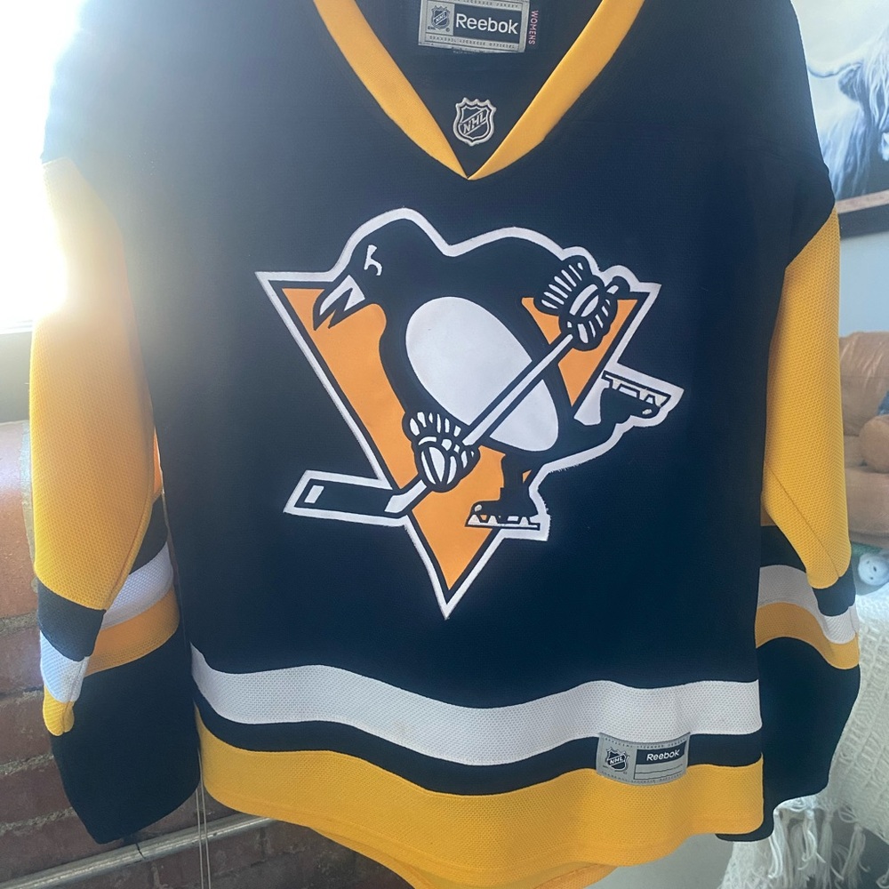 Pittsburgh Penguins Jersey